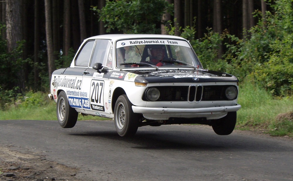 bmw2002ti_10.jpg