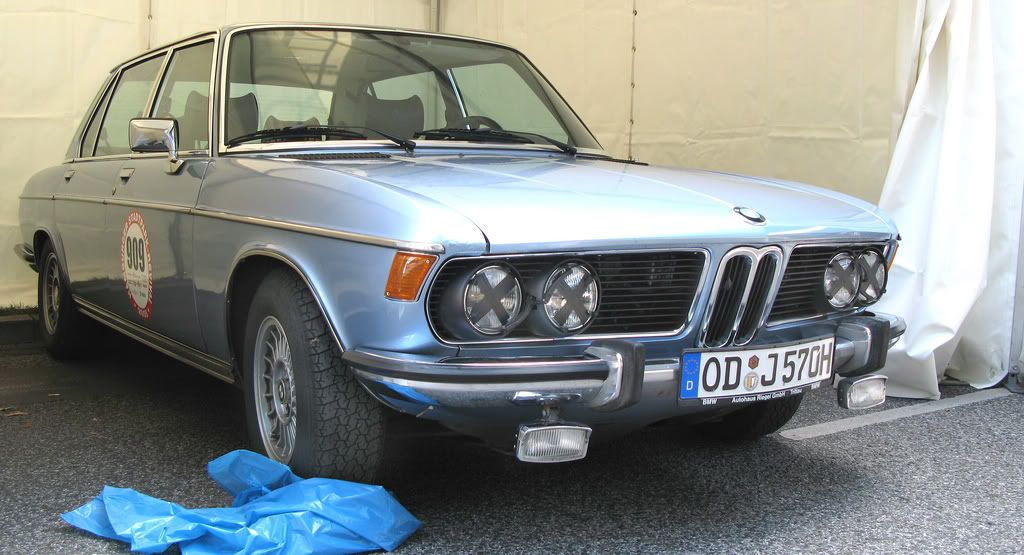 2843020450_b36cc425011977BMW33l_E3_.jpg