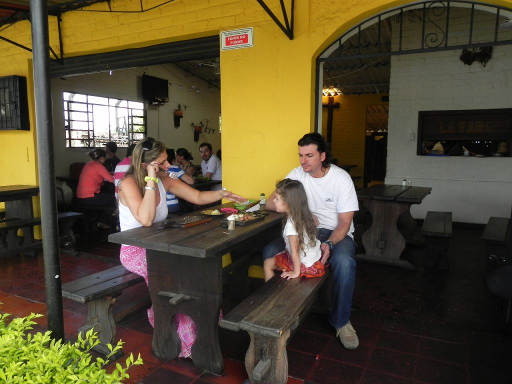 b05a4cfe8bb95c80cc844f15d2cfce98.jpg