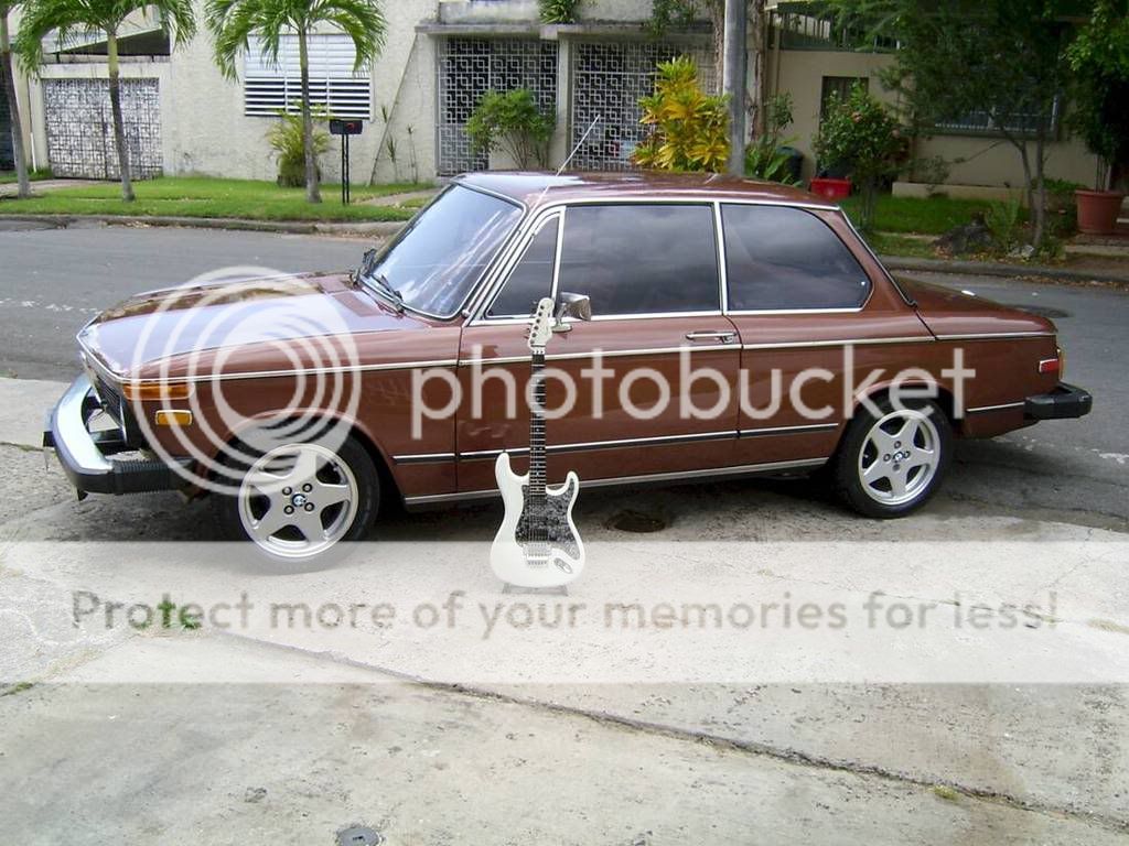 BMWwithNavarro2.jpg