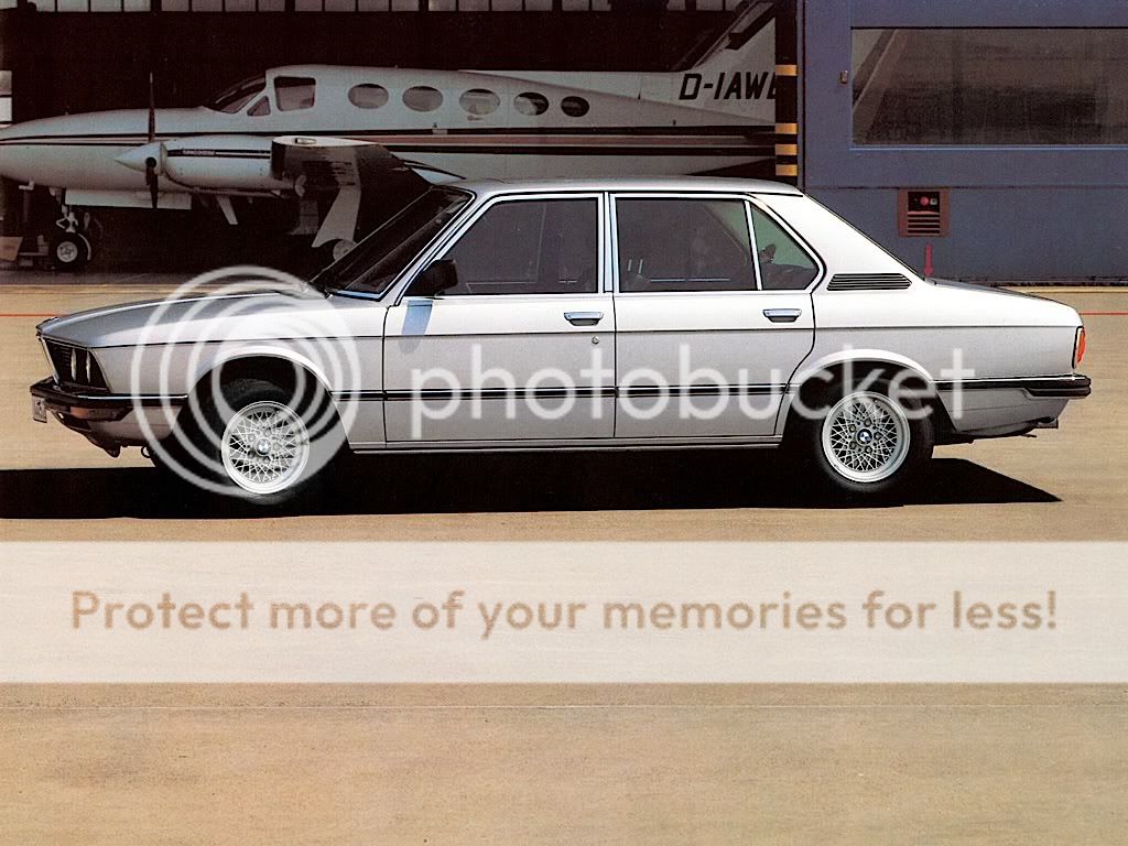 5860915198_a42f0d6a65BMW5-Series_E12_O.jpg