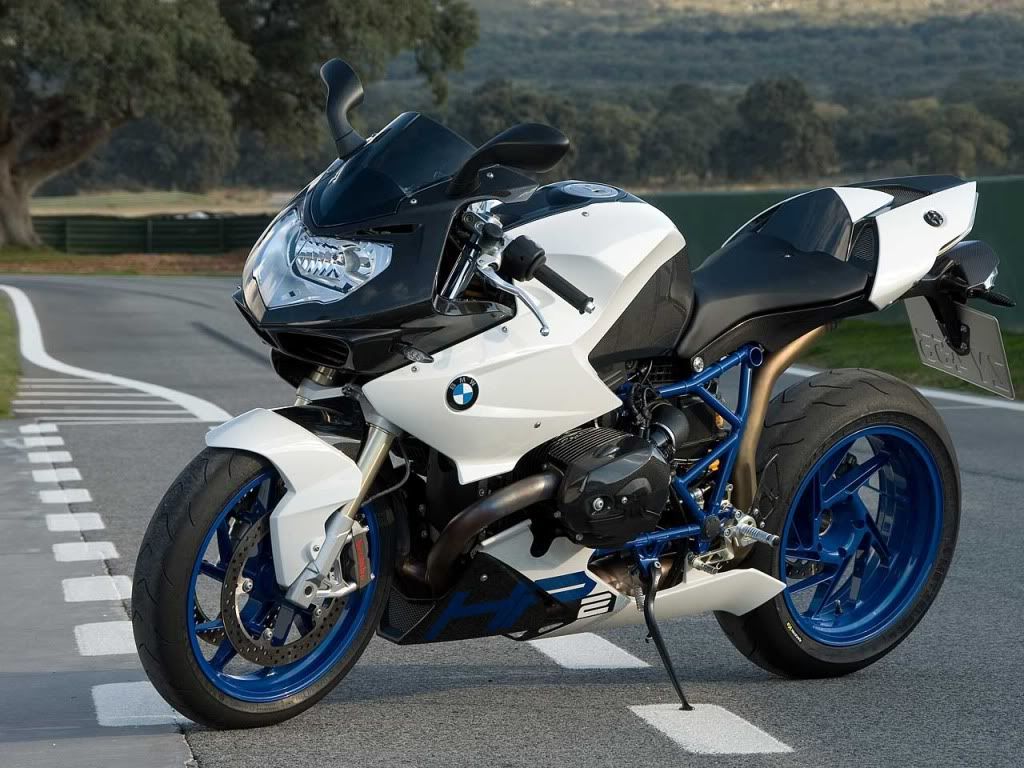 01_BMW_HP2_Sport.jpg
