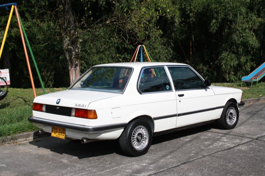 1980__BMW_323i-03_zpsa2a3c7e0.jpg