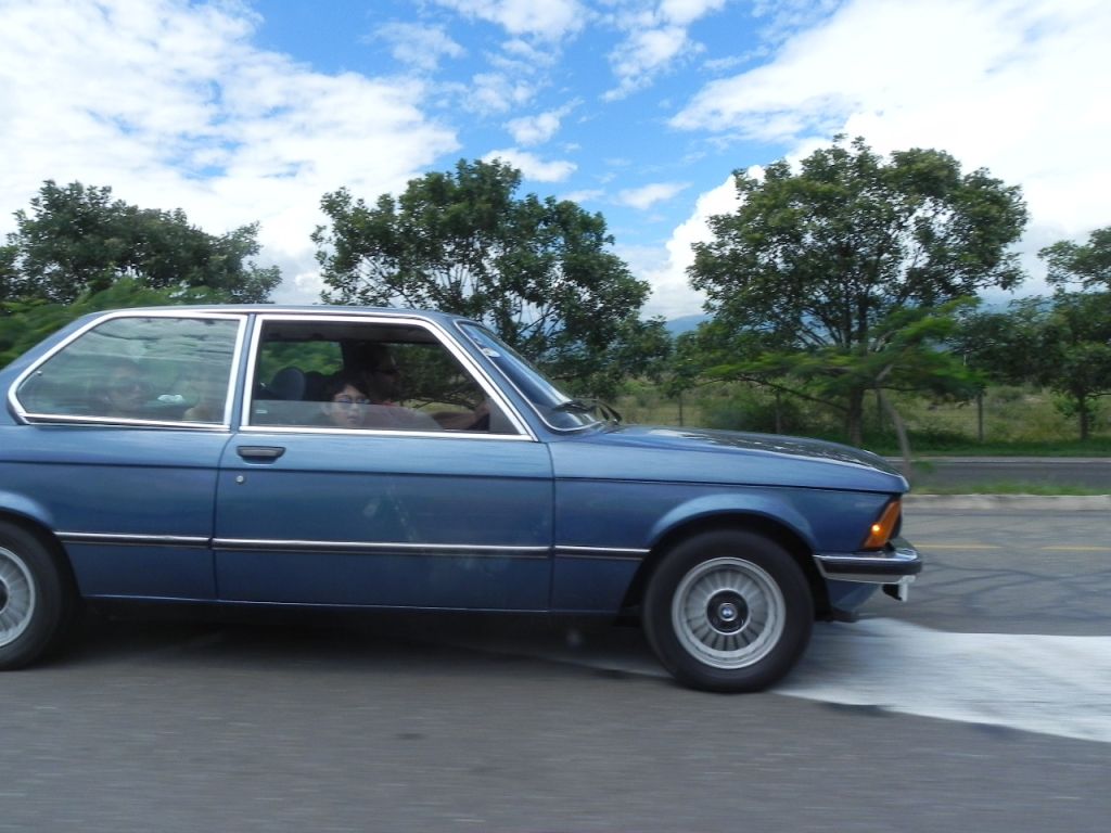 b561b60bf96ace77d117240da09287c1.jpg