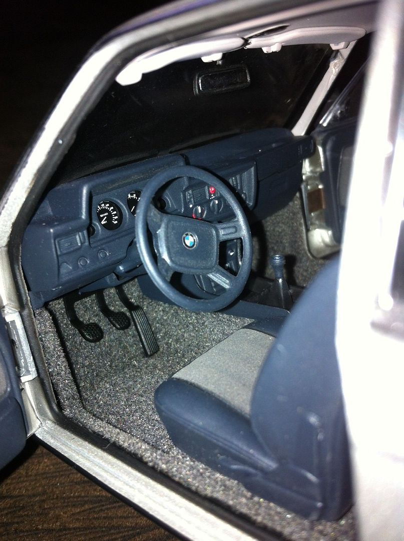 e21autoart5_zpsb1cec532.jpg