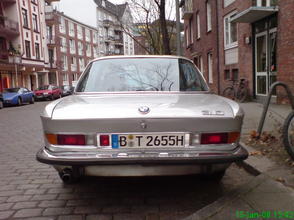 2195453696_4b53117b39BMW30CS_E9_L.jpg