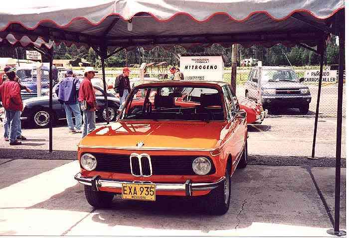 bmw2002.jpg