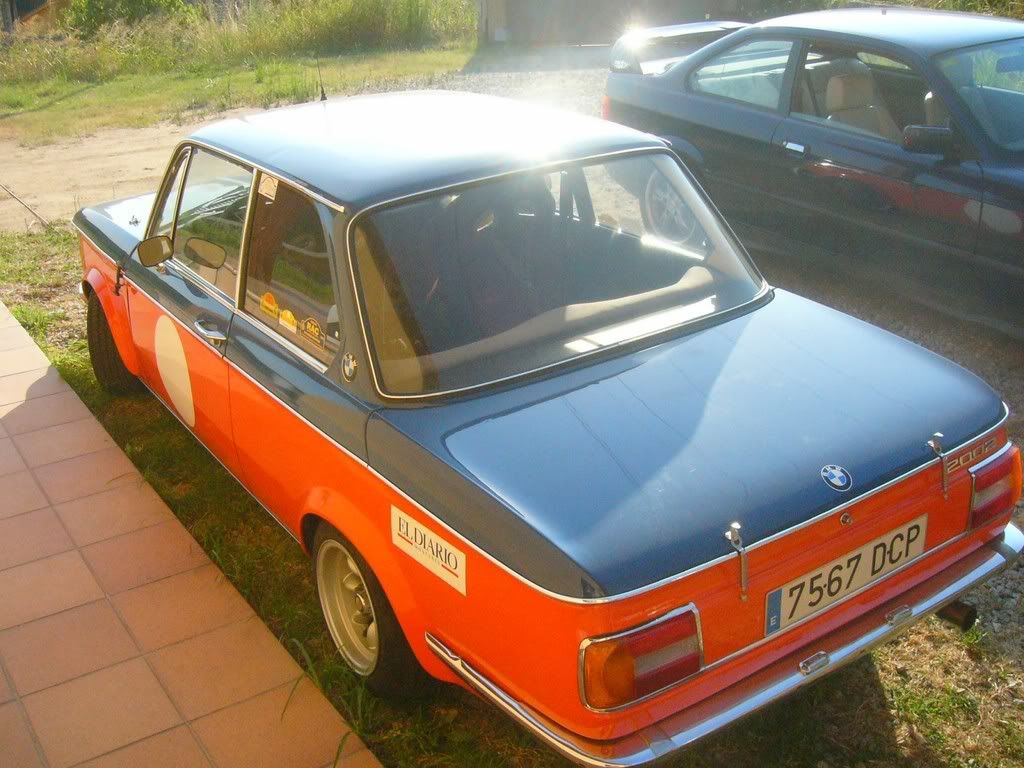 BMW2002ti001.jpg